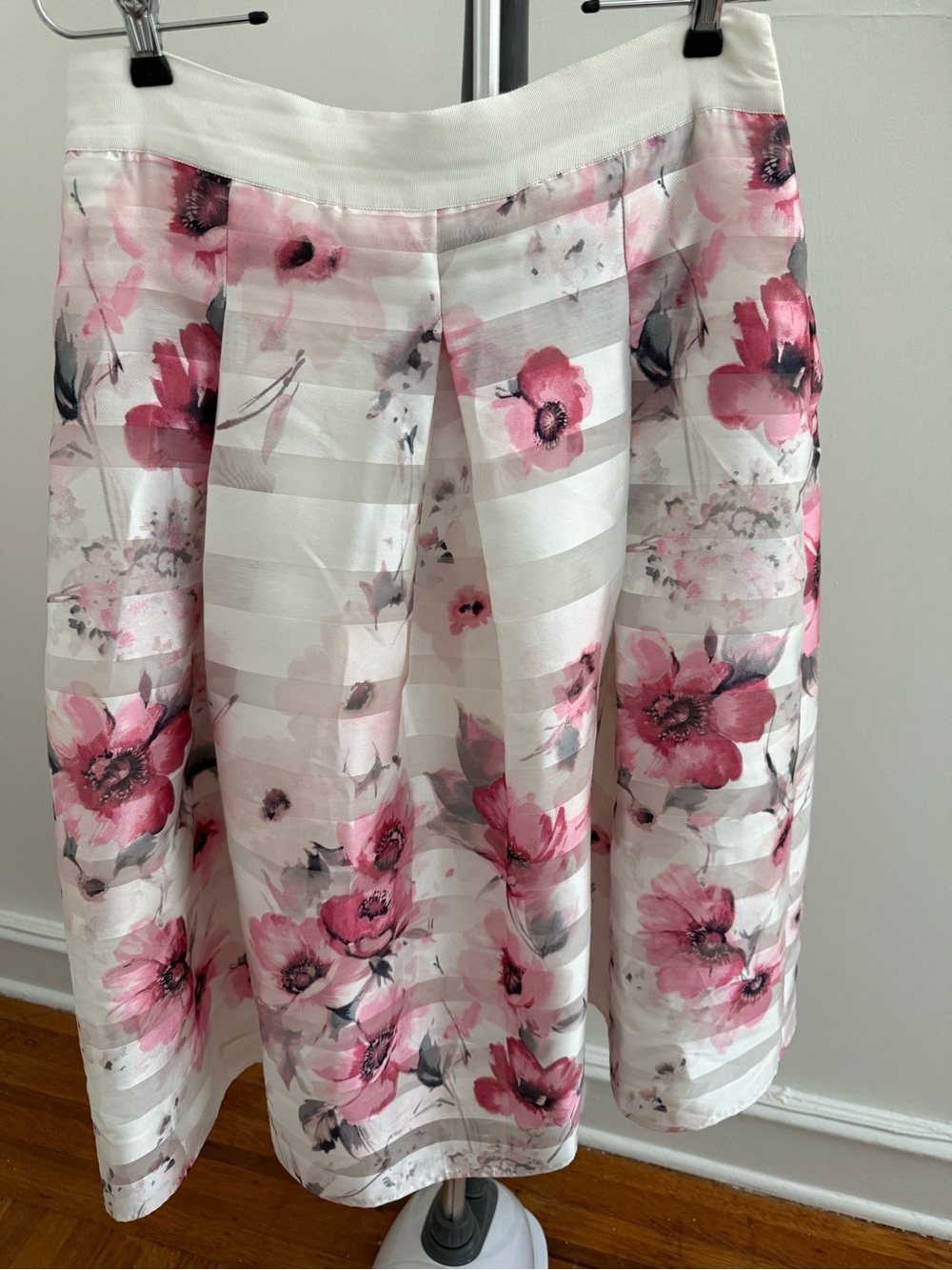 White House Black Market Pink Floral A-Line Skirt
